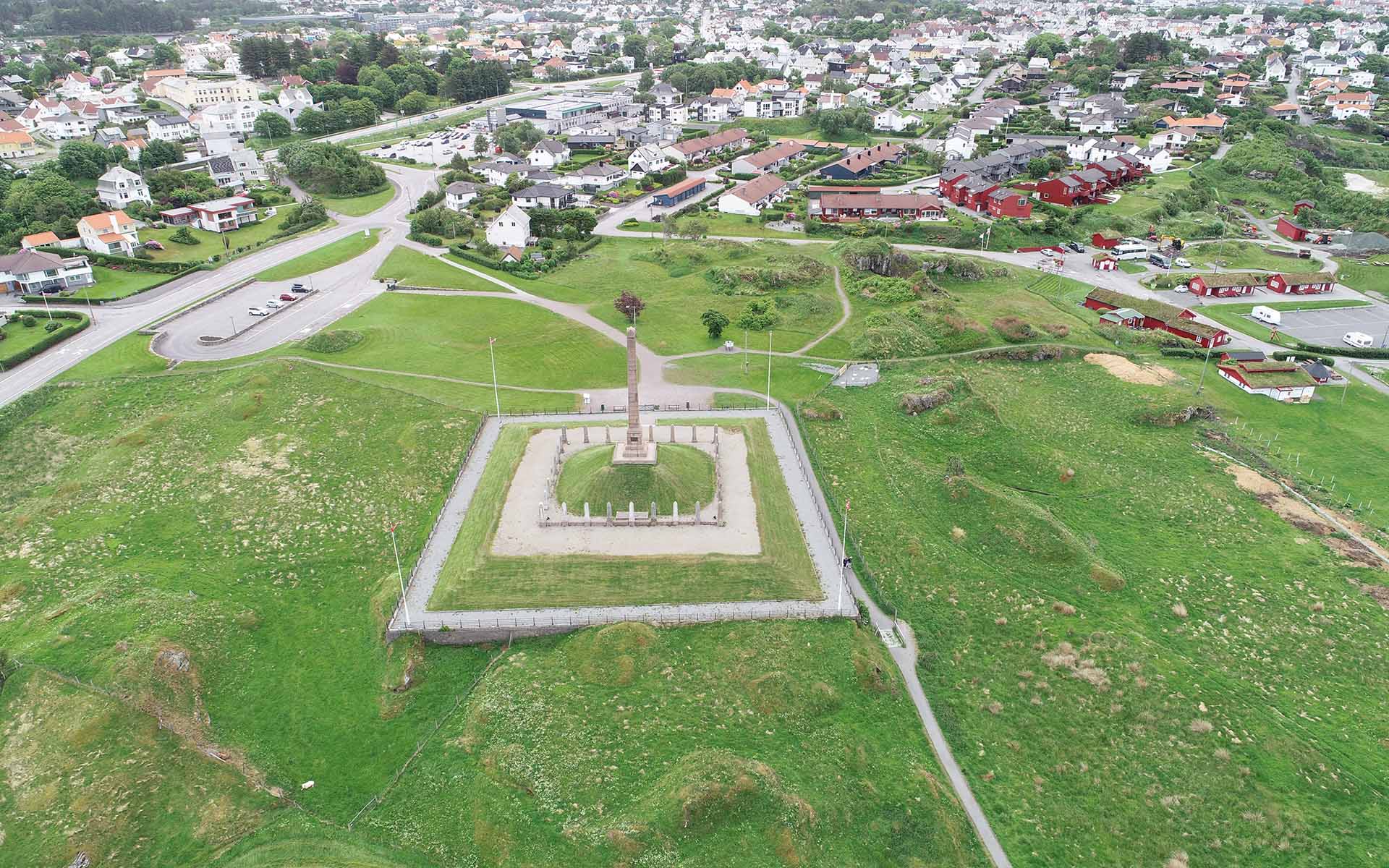 Haraldshaugen Drone 16x10 Dronebilde av Haraldshaugen